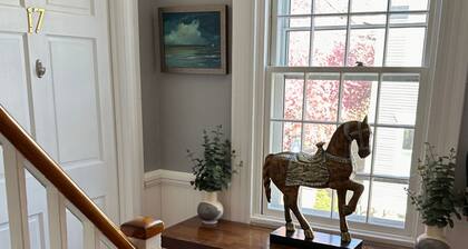Entire Historic 5 Bed/ 5 Bath Inn Sleeps 17