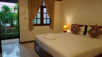 Deluxe Double Room, Balcony, Courtyard View | In-room safe, desk, laptop workspace, free WiFi