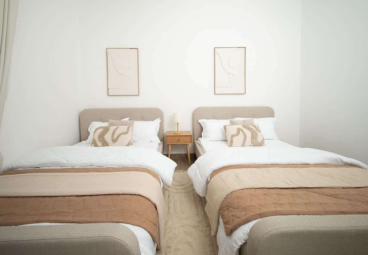 2 bedrooms, iron/ironing board, WiFi (free), bed sheets