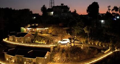 Hadley Inn Cottages Chail