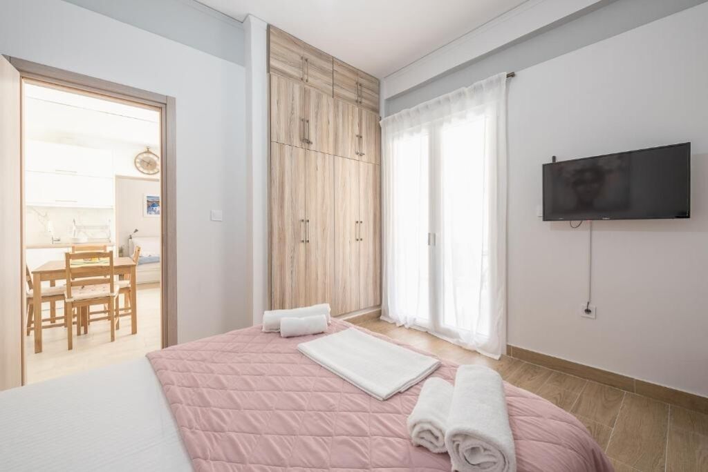 2 dormitorios, tabla de planchar con plancha, wifi y ropa de cama