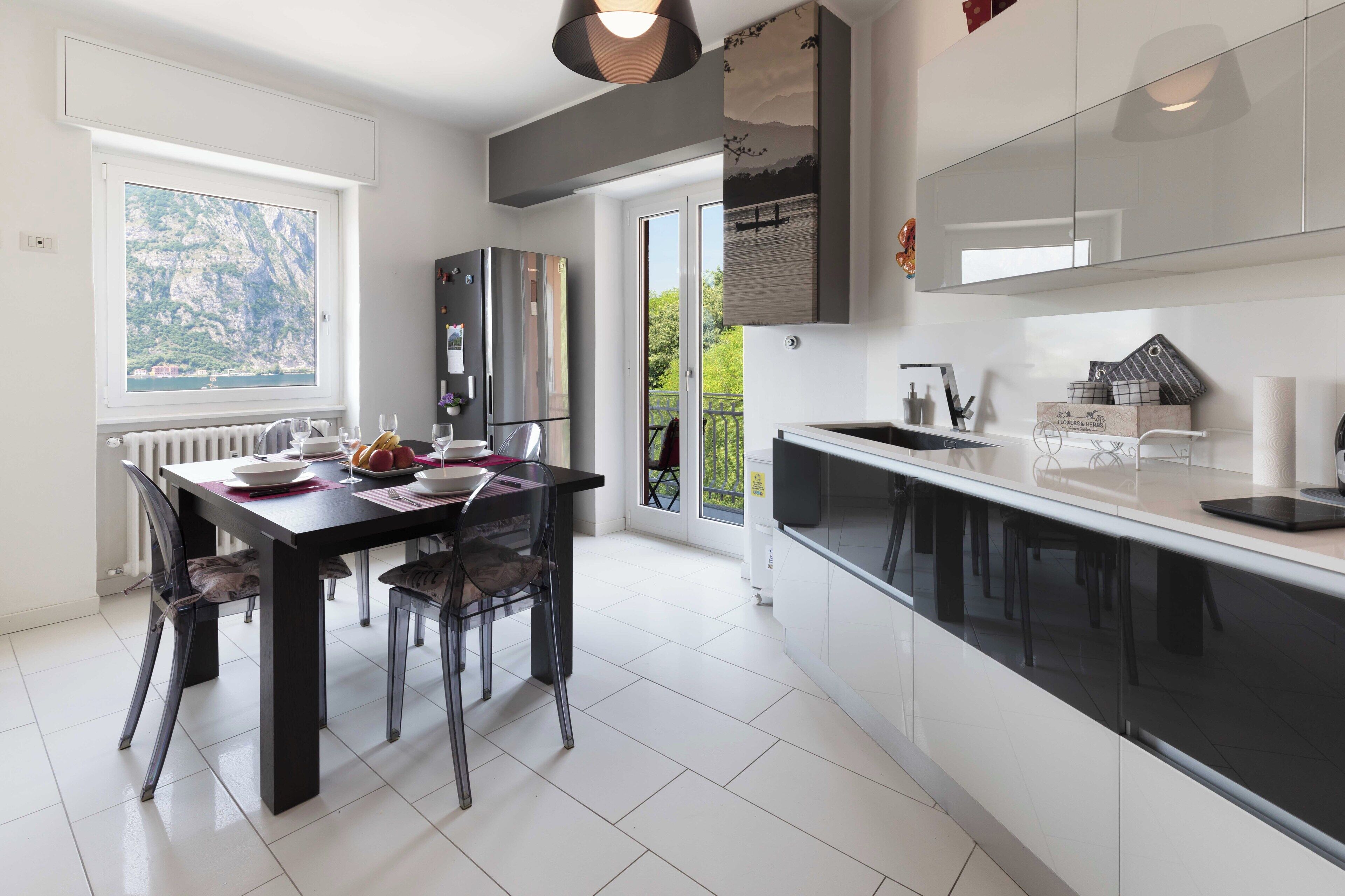 Mikrowelle, Ofen, Herdplatte, Geschirrspüler