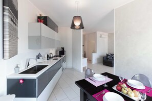 Interior - TERRACE ON LAKE ⭐️ ⭐️⭐️⭐️⭐️ Open Space & Netflix [Free Parking Area] (Lecco)