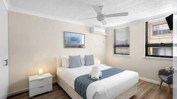 2 bedrooms, iron/ironing board, WiFi, bed sheets