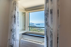 Interior - Cava Ardè Rooms: on the hill of Santa Giulia, with a breathtaking view (Lavagna)