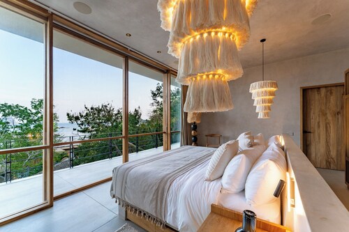 Beachfront Wellness Retreat Nestled on a Calm Cove — Welcome to The Antidote