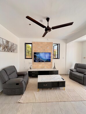 Standard dubbelrum | Skrivbord, arbetsyta för laptop, mörkläggningsgardiner och gratis wi-fi