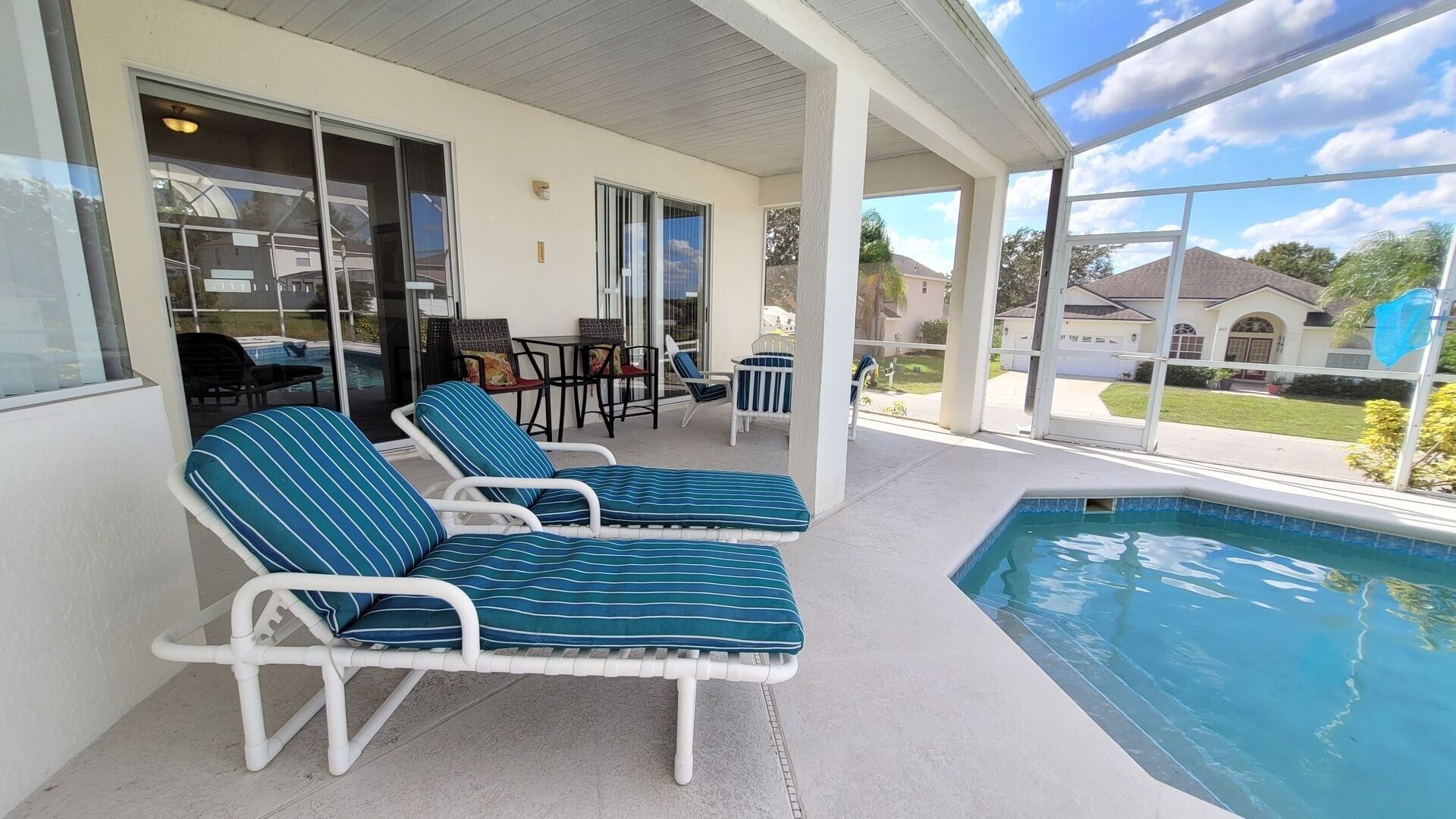 Casa, 4 habitaciones | Piscina | Una piscina climatizada