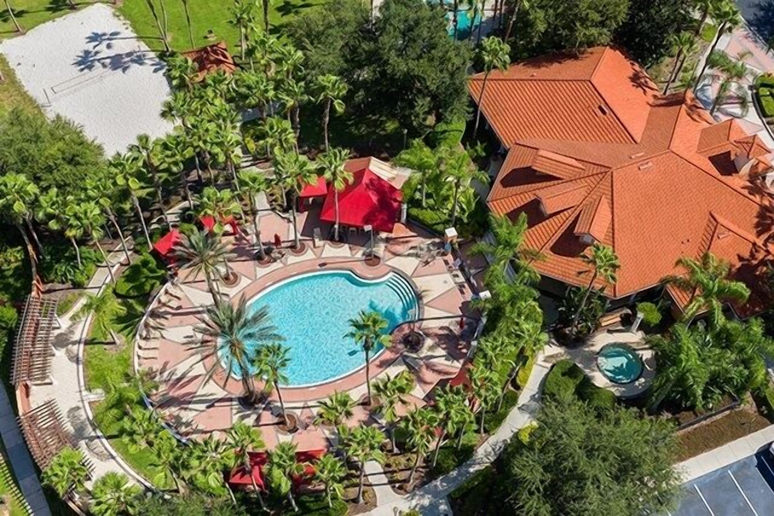 Huis, 6 slaapkamers | Zwembad | Een verwarmd zwembad