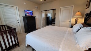 4 bedrooms, free WiFi - BP835CP 4 Bedroom Condo in Bella Piazza 4 Condo (Davenport)