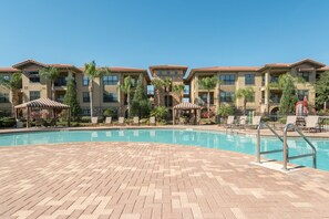Appart'hôtel, 3 chambres | Piscine | Piscine chauffée