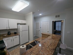 Condo, 2 Bedrooms | Private kitchen | Fridge, oven, coffee/tea maker, toaster - Tr9203tt Tuscana Resort Orlando 2 Bedroom Condo (Davenport)