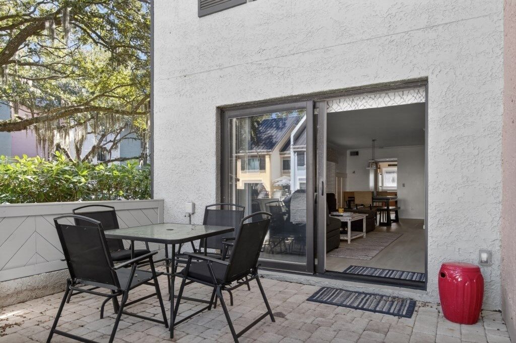 House, 2 Bedrooms | Outdoor dining