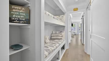 Condo, 1 Bedroom | 1 bedroom, free WiFi