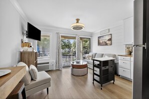 Condo, 1 Bedroom | Living area - South End - 180 Sea Side Villas 1 Bedroom Condo (Hilton Head Island)