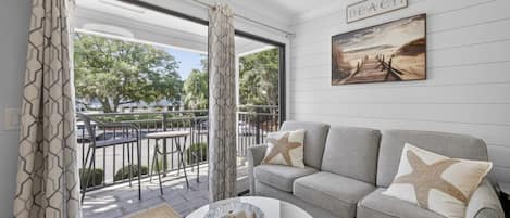 Condo, 1 quarto | Área de estar