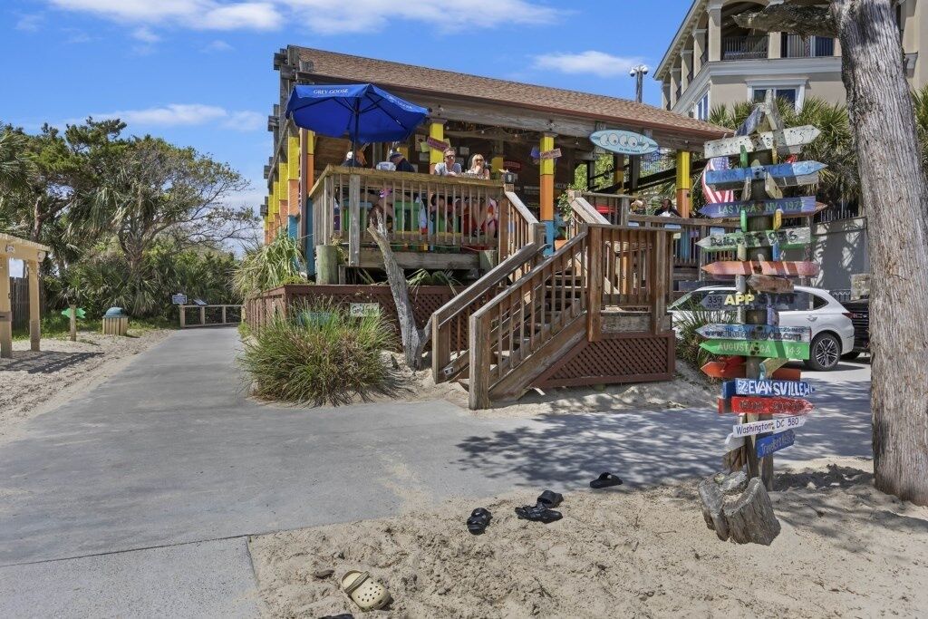 Condo, 2 Bedrooms | Exterior