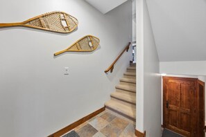 Interior - Trapper's Landing 20 4 Bedroom Townhouse (Sun Peaks)