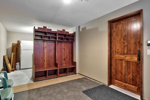 Interior - Trapper's Landing 20 4 Bedroom Townhouse (Sun Peaks)