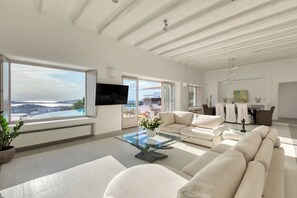 TV - Lux 9-bdrm professionally managed villa in Mykonos,private pool & sea views (Mikonos)
