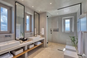 Haartrockner, Seife, Toilettenpapier