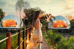 Property grounds - Starry Glamping Domes with Deck & Netbed (Mueang Udon Thani)