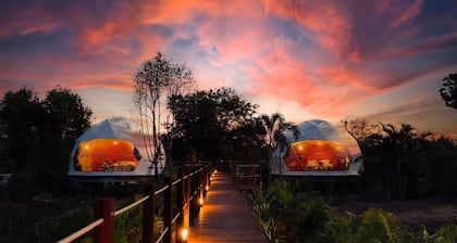 Starry Glamping Domes with Deck & Netbed