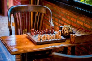 المنشأة من الداخل