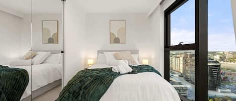 2 bedrooms, iron/ironing board, travel cot, free WiFi