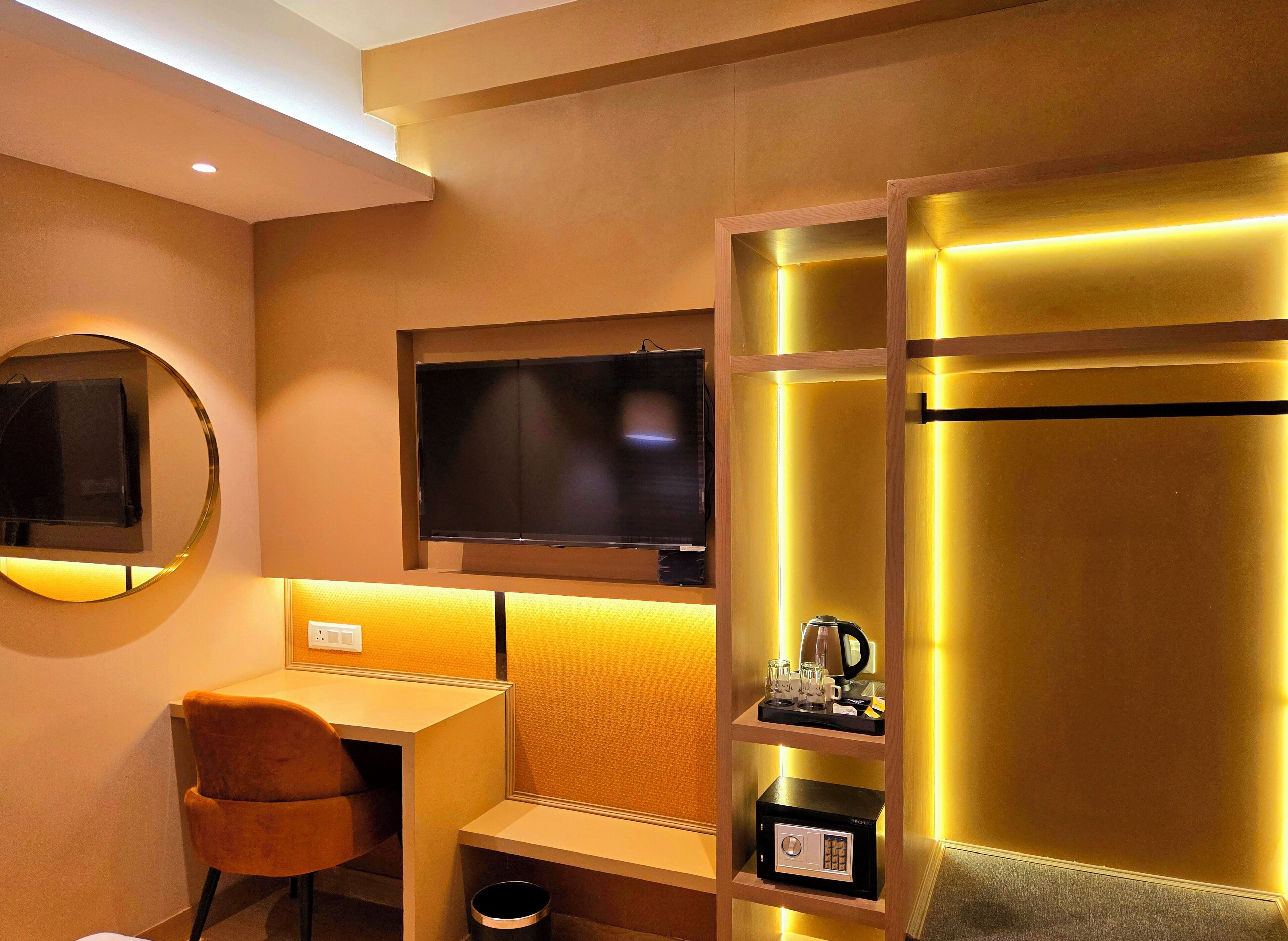 Executive Double Room | Individually furnished, desk, laptop workspace, free WiFi