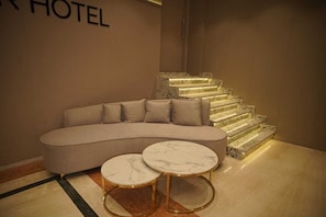 Sittområde i lobbyn