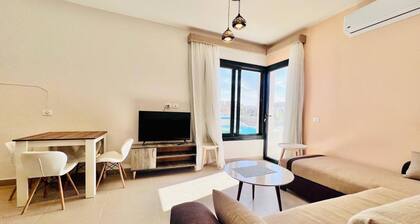 Modern 3BR Escape Panoramic Lagoon & Sea Views