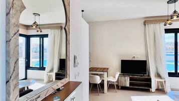 Chalet, 3 Bedrooms, Smoking, Balcony | Interior