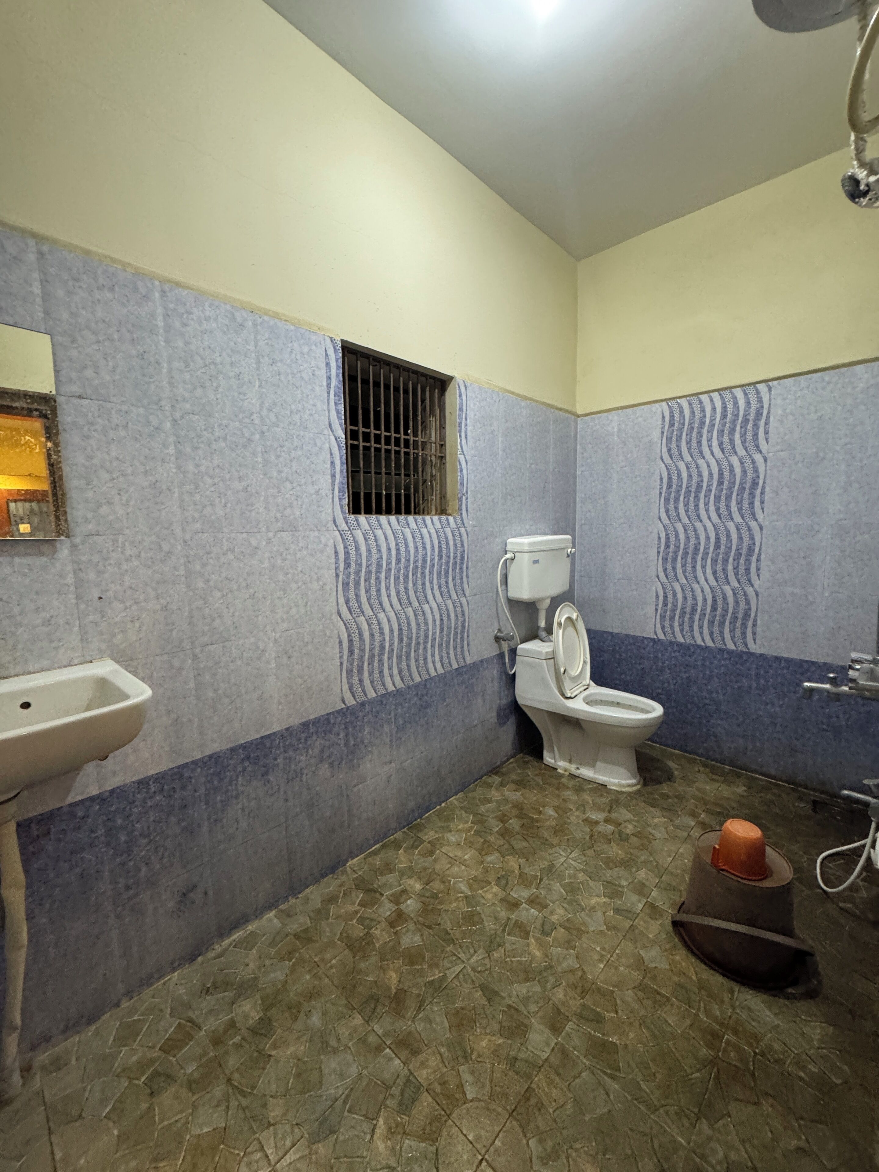 Royal-Suite | Badezimmer | Dusche, Handtücher