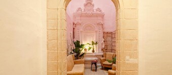 Senglea Jungle Palazzo