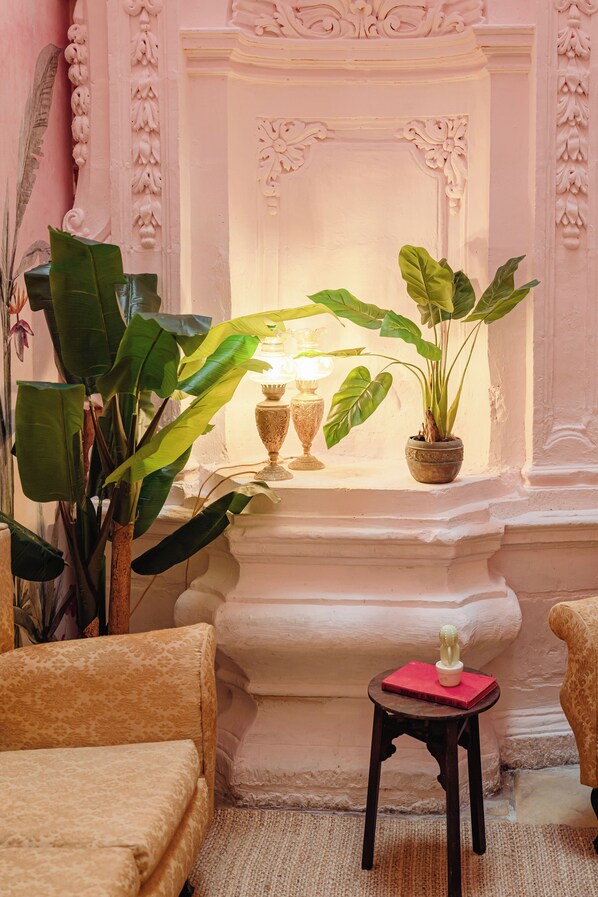 Unclassified image, 1 of 57, button - Senglea Jungle Palazzo (L-ISLA)