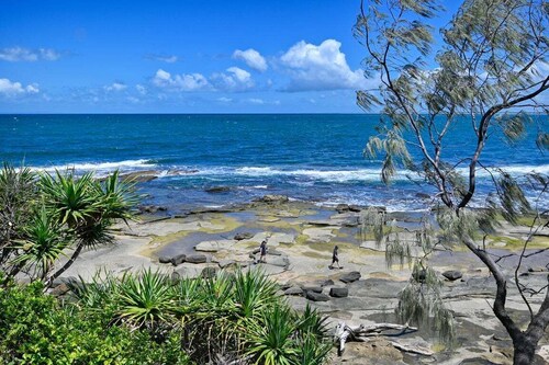 Salt & Sand – Ocean Views & Prime Location