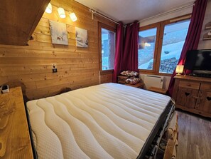 Room - C𝗼𝗰𝗼𝗻 𝗰𝗵𝗮𝗹𝗲𝘂𝗿𝗲𝘂𝘅 𝗽𝗼𝘂𝗿 𝘀𝗲́𝗷𝗼𝘂𝗿𝘀 𝗲𝗻  (Les Avanchers-Valmorel)