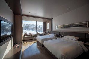 Luxury Twin Room | In-room safe, blackout curtains, iron/ironing board, free WiFi