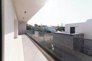 Property grounds - Villa Melora (Pitsidia)