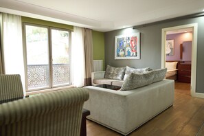 Apartment, City View | Living area - Taba Luxury Suites and Hotel (İstanbul)