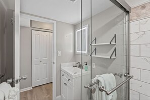 Towels - Penthouse Oceanfront Oasis / Modern/ Pool & Gym 1103 (Virginia Beach)