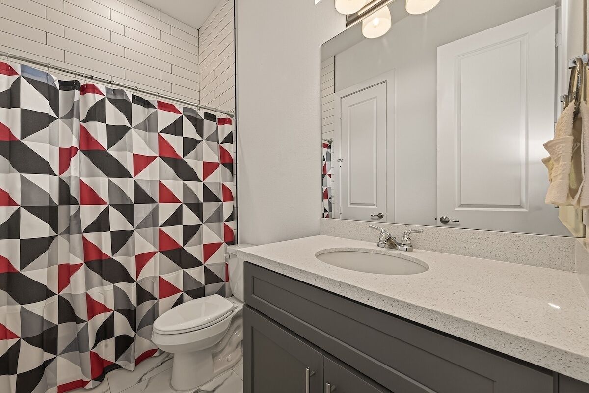 Hair dryer, towels