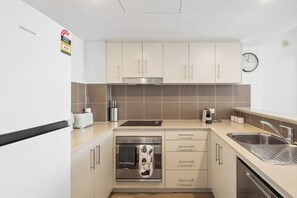Private kitchen - Solstice by the Sea (Burleigh Heads)
