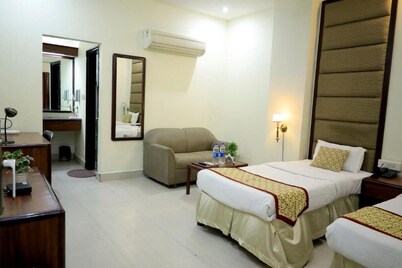 HOTEL DREAMZ RESIDENCY