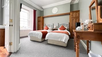 Deluxe Twin Room | Blackout curtains, soundproofing, iron/ironing board, free WiFi