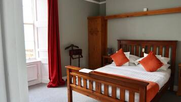 Double Room | Blackout curtains, soundproofing, iron/ironing board, free WiFi