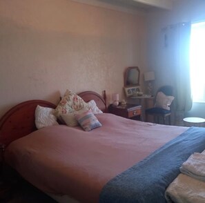 Fer et planche à repasser, Wi-Fi, draps fournis