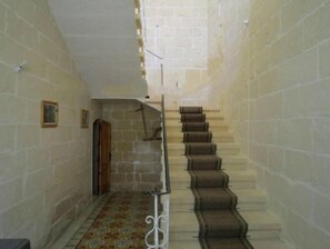 Interior - Cauchi corner house with roof top pool (L-GĦARB)