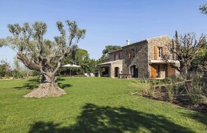 Exterior - La Villa Bergerie - in the heart of a peaceful estate (Gassin)